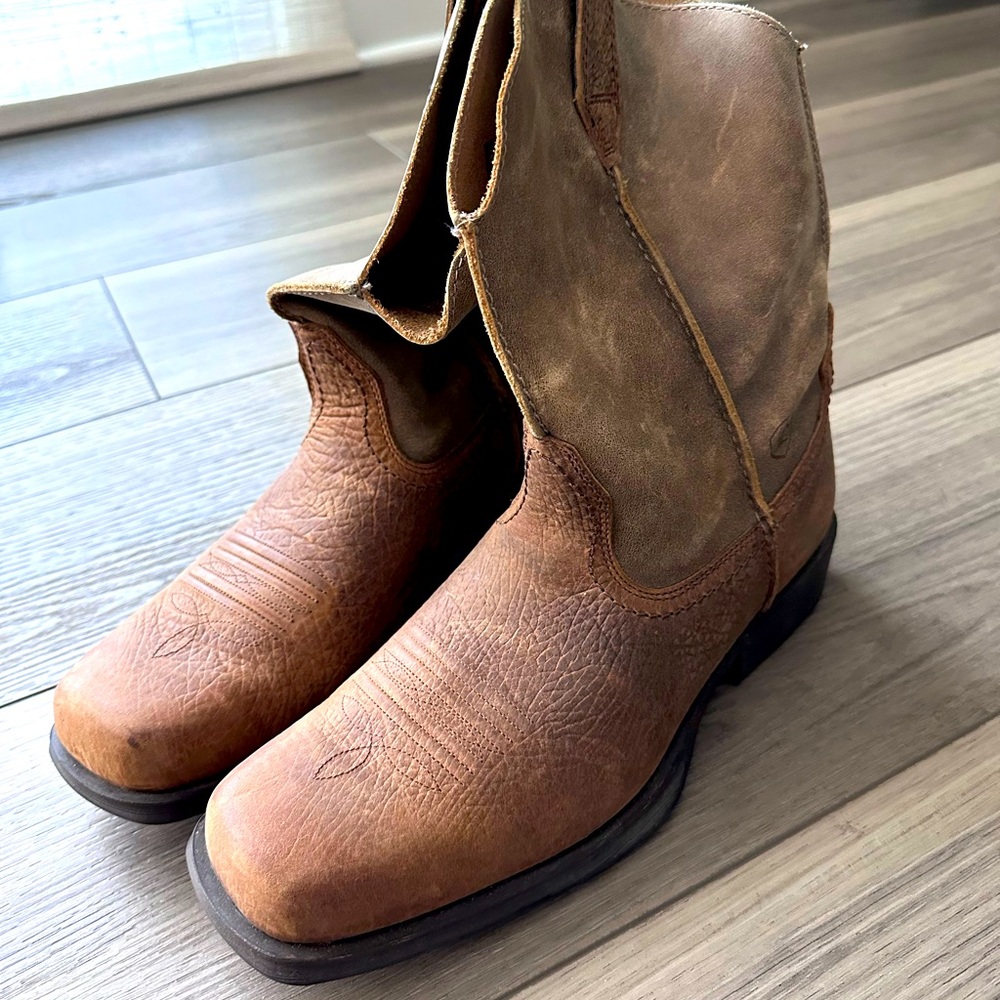 Ariat Rambler Western Boot, Men 11.5D, color Earth, Leather foot and upper